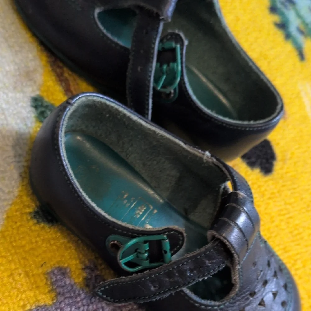 Stride Rite Toddler Navy Shoes - Picture 8 of 13